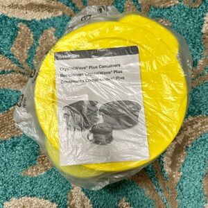 Tupperware CrystalWave Plus Round - Bright Yellow